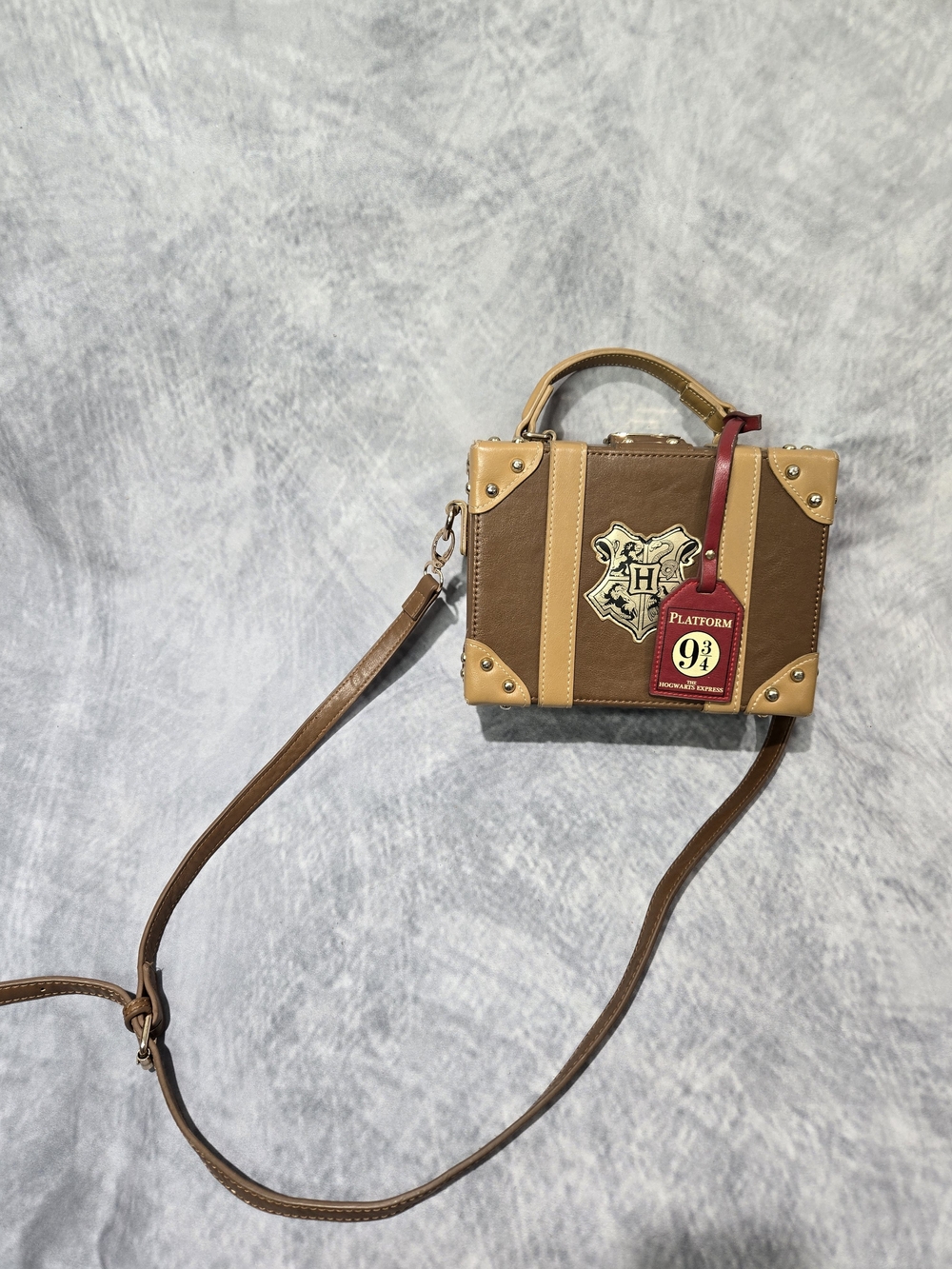 Harry Potter Hogwarts Trunk Mini Crossbody Bag